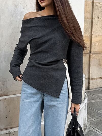 Effortlessly Elegant Top with a Timeless Design