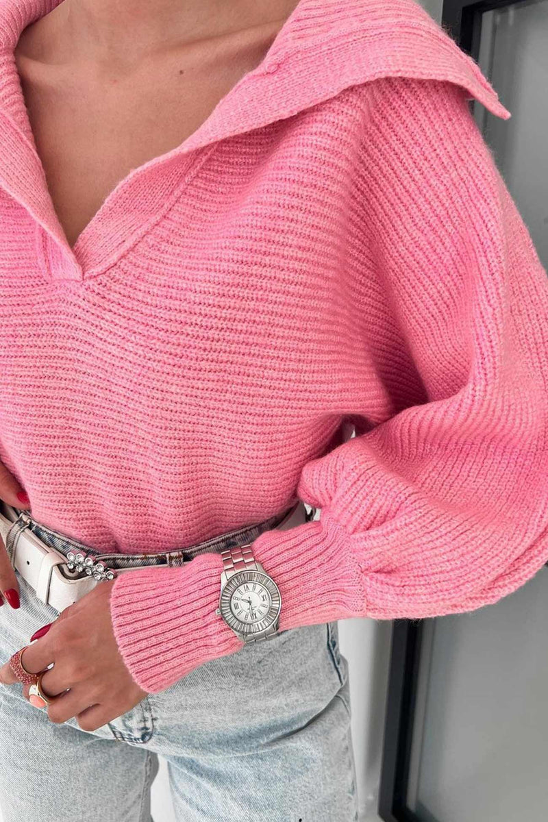 Klassisesti suunniteltu Villapaita