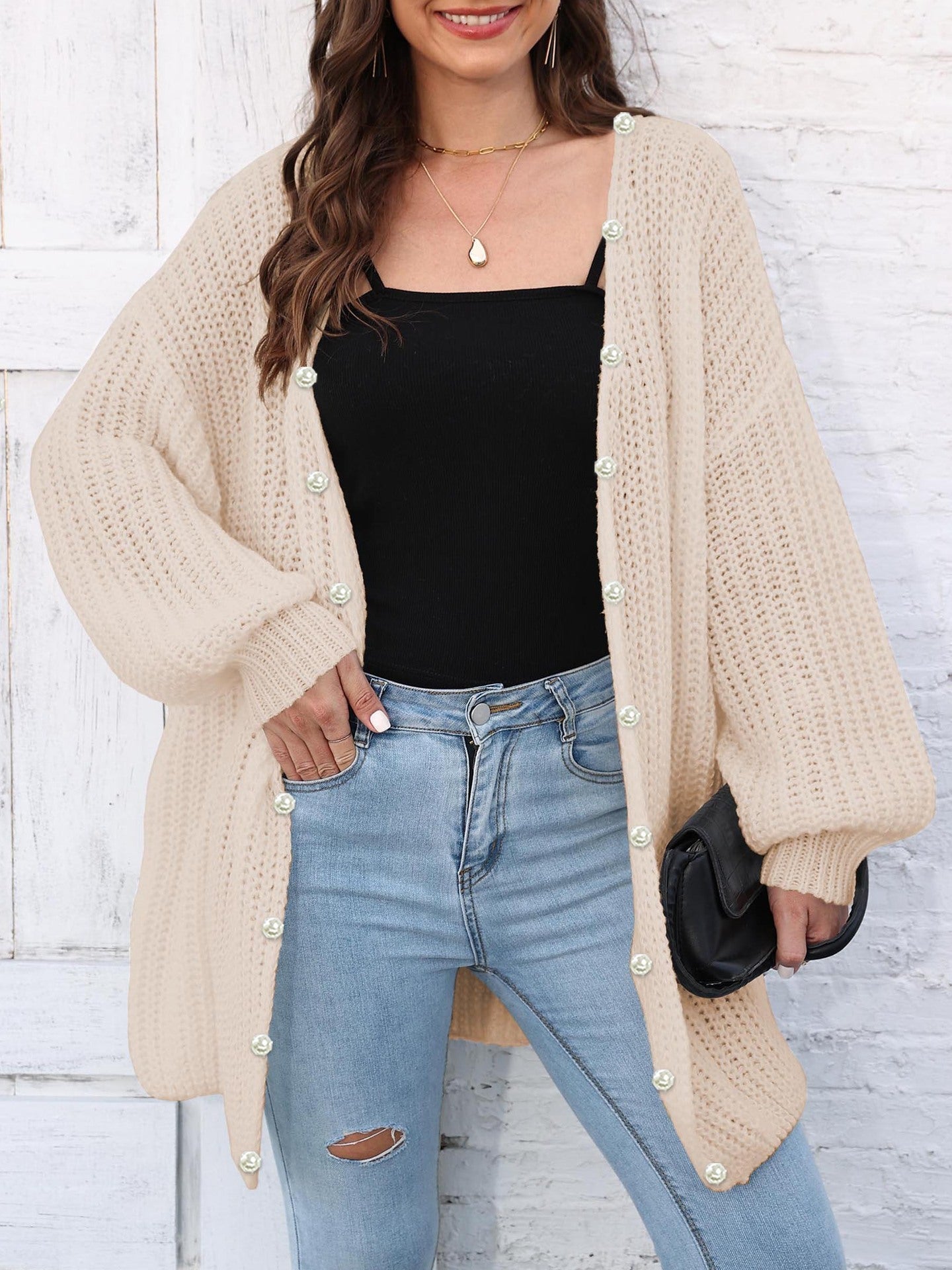 Effortlessly Elegant Cardigan with a Timeless Design