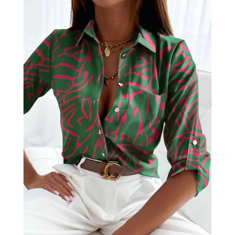 Classic Vintage & Enduringly Stylish Blouse