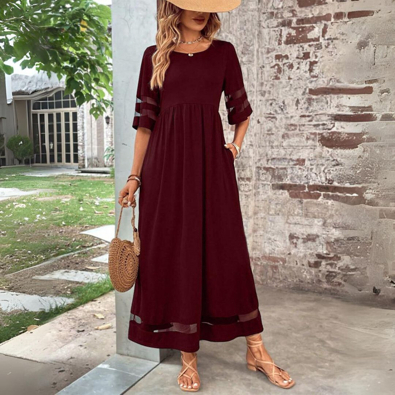 Beautifully Finished Dress in a Timeless Design