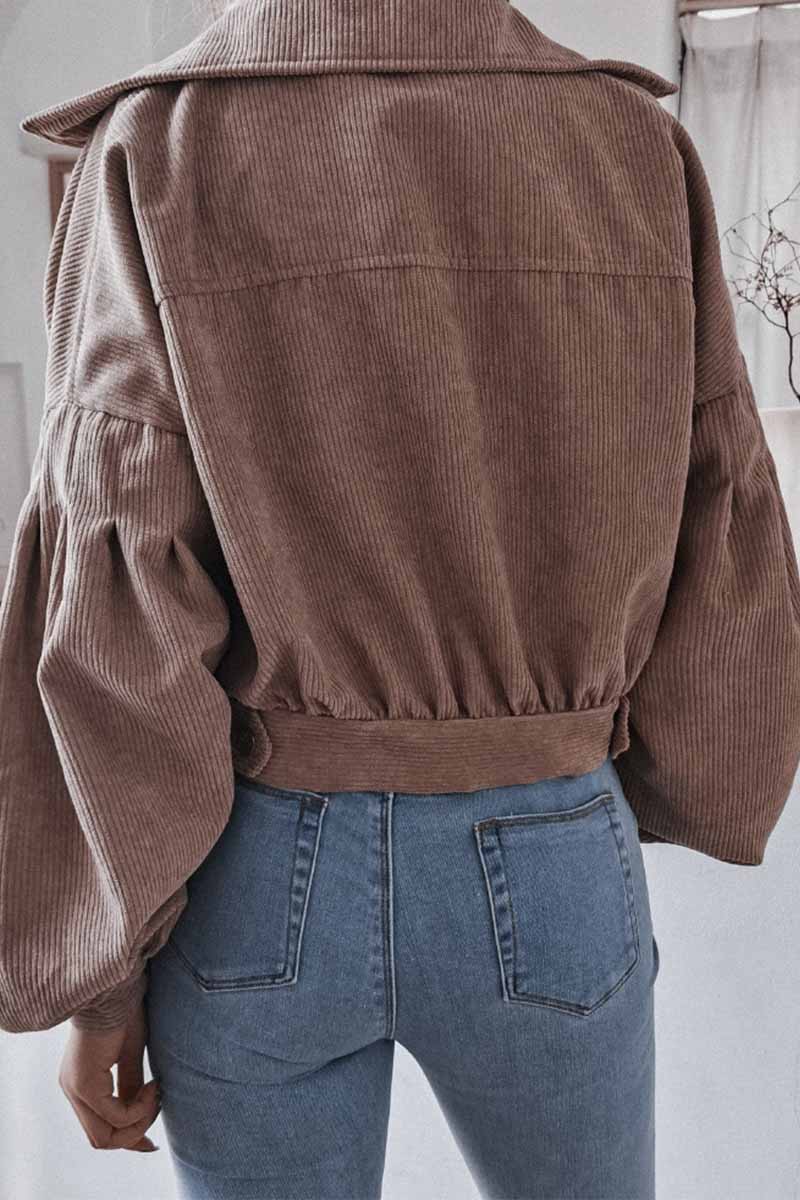 Elegantly Styled Coat for Everyday Wear