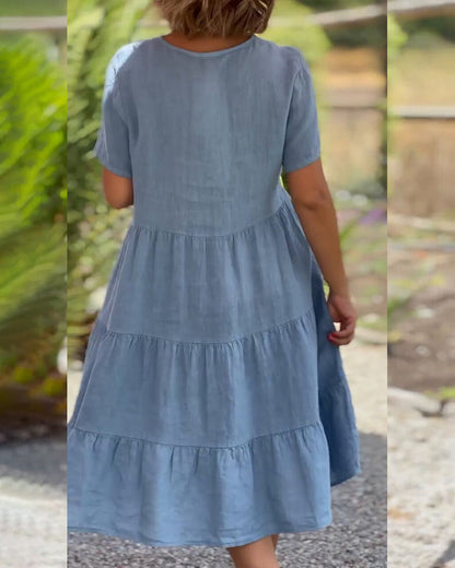 Well Tailored Dress with a Graceful Silhouette