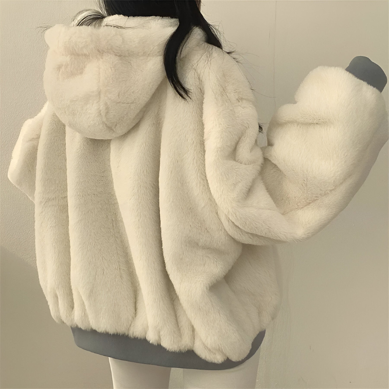 Gracefully Styled Jacket for Any Occasion