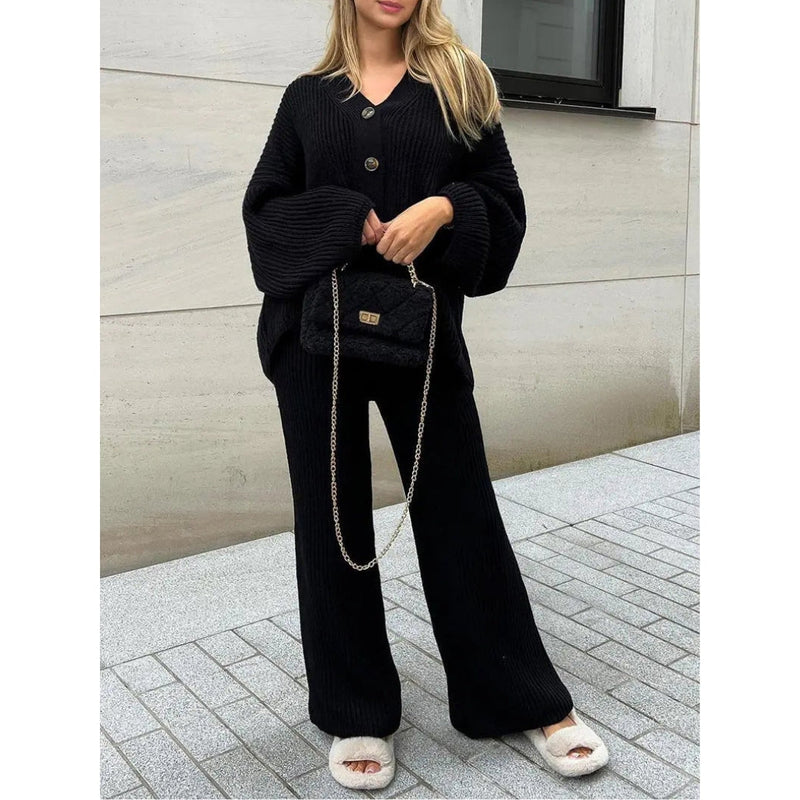 Effortlessly Elegant Garment with a Timeless Design