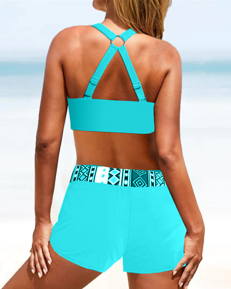 Sophisticated Garment with a Clean Classic Look