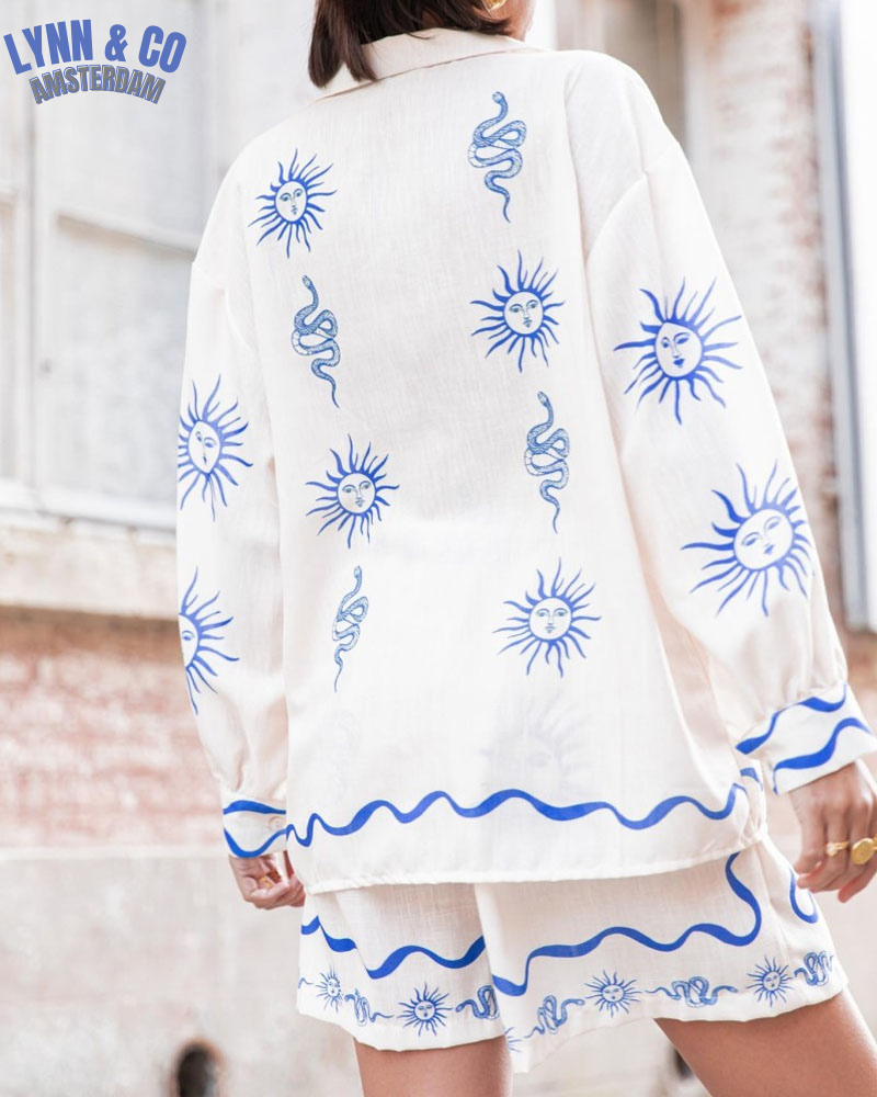 Classic Vintage & Enduringly Stylish Top