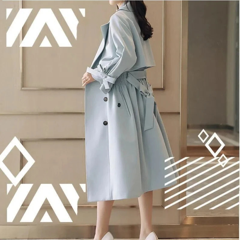 Sophisticated Coat with a Clean Classic Look