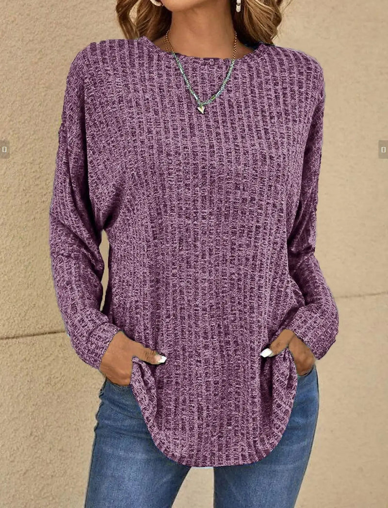 Classic Vintage Pullover with a Flattering Fit