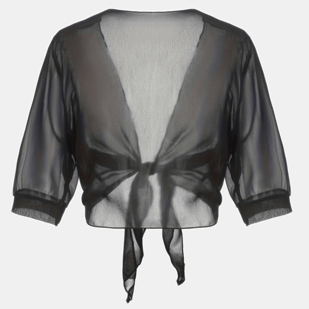 Effortlessly Elegant Blouse with a Timeless Design