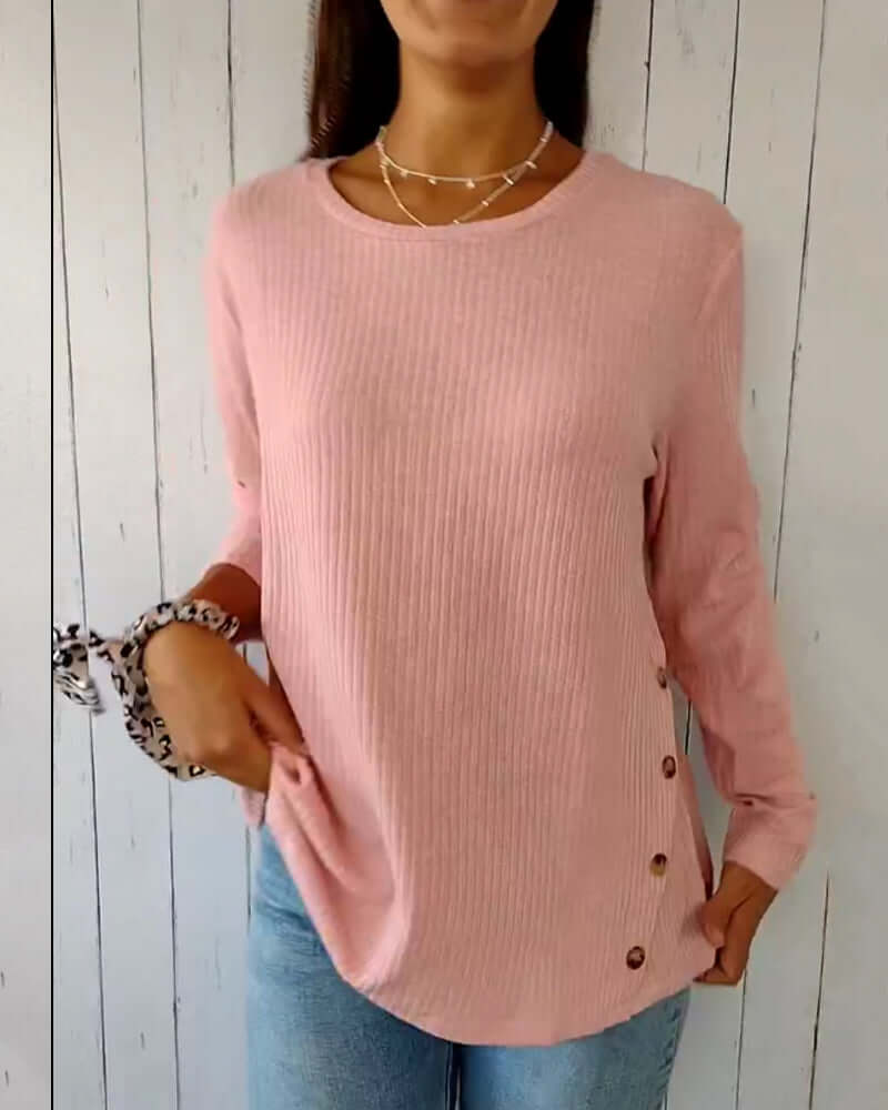 Effortlessly Elegant Top with a Timeless Design