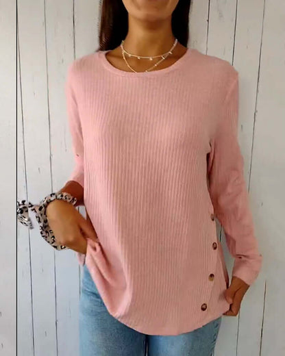 Effortlessly Elegant Top with a Timeless Design