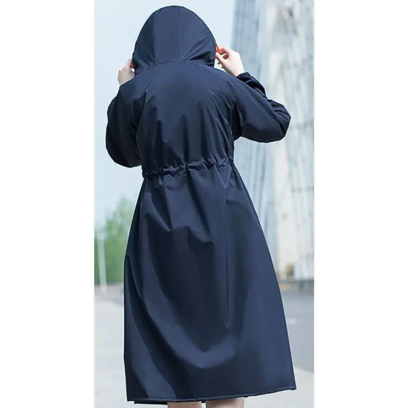 Sophisticated Garment with a Clean Classic Look