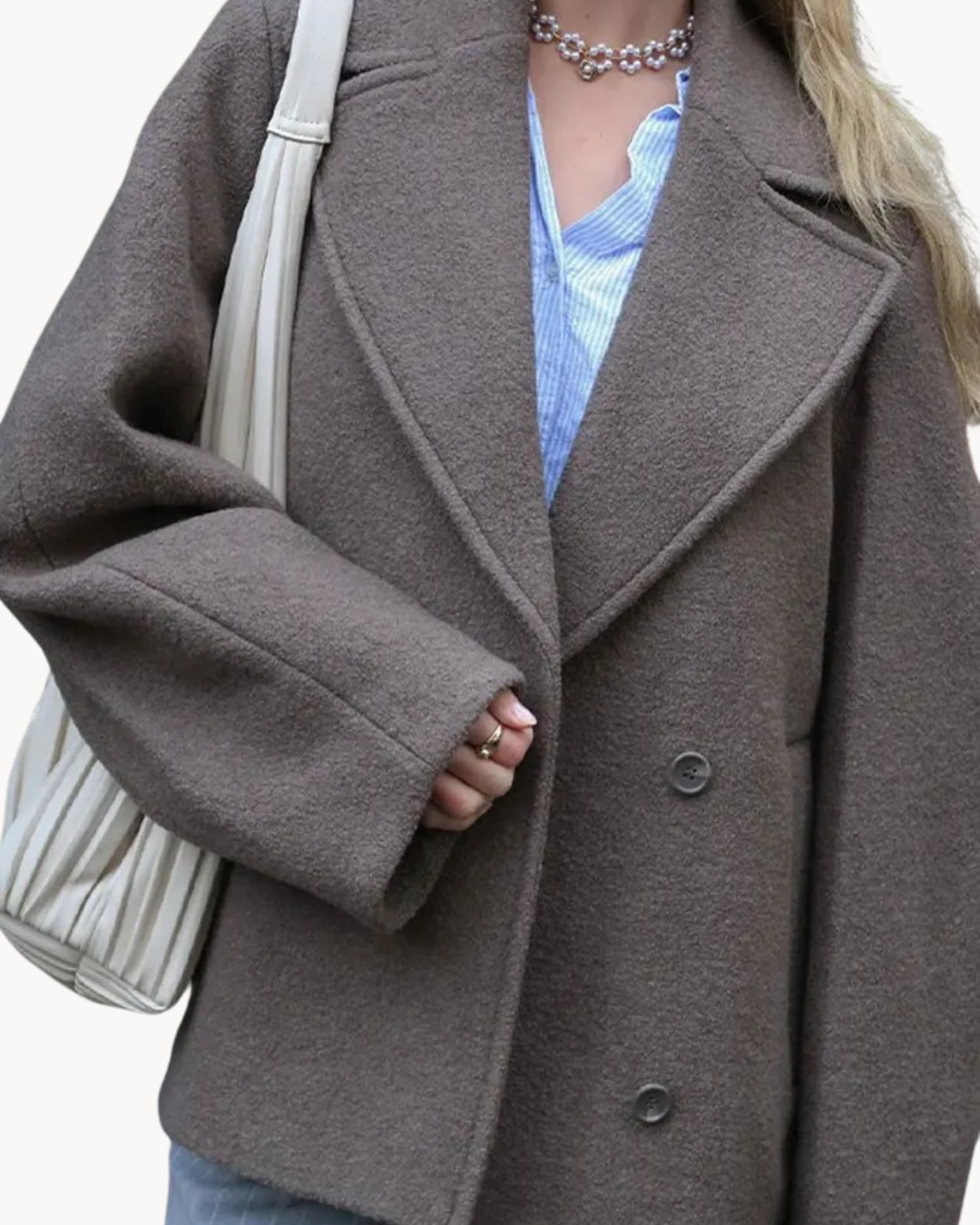 Beautifully Finished Coat in a Timeless Design