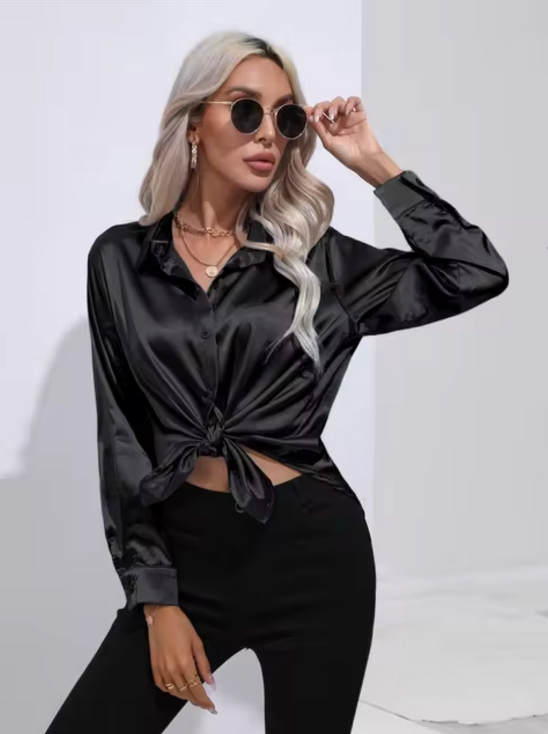 Effortlessly Elegant Blouse with a Timeless Design