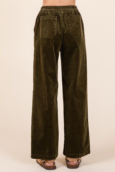 A Vintage Style Trousers with Delicate Timeless Details