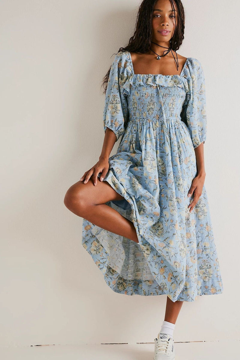 Elegantly Styled Dress for Everyday Wear