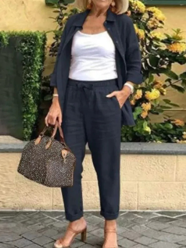 Well Tailored Trousers with a Graceful Silhouette