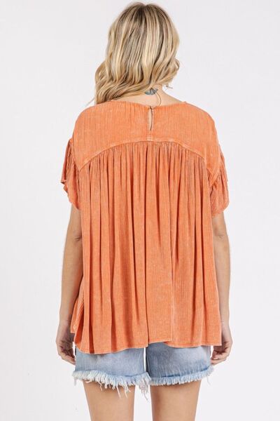 Beautifully Crafted Blouse in a Classic Style