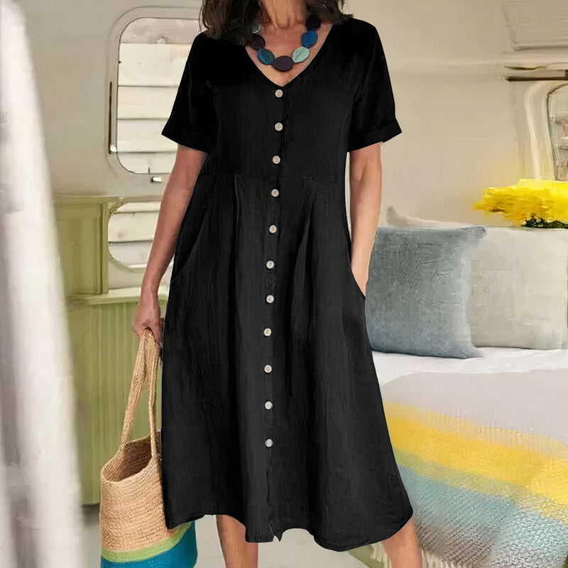 Well Tailored Dress with a Graceful Silhouette