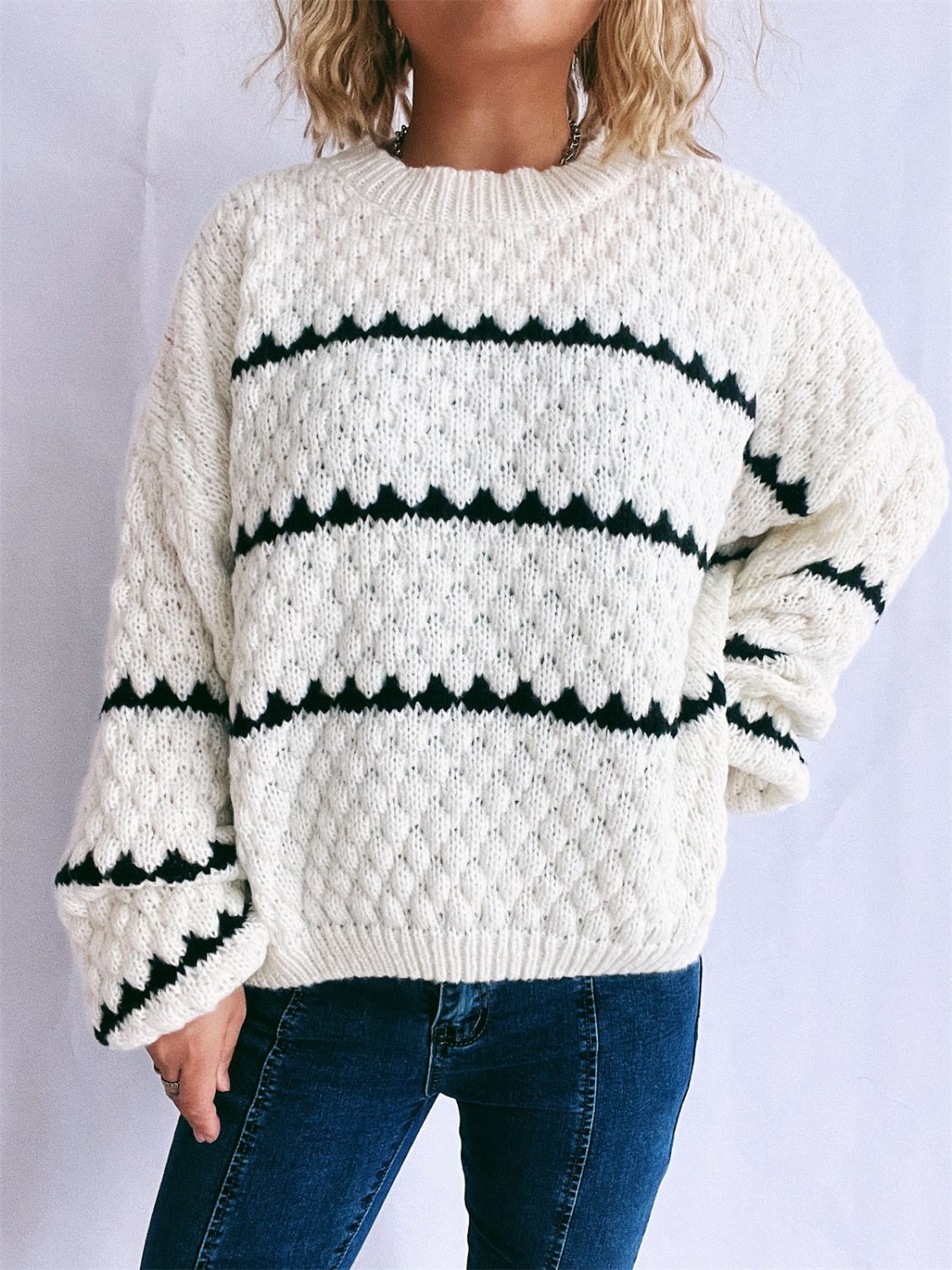 Well Tailored Sweater with a Graceful Silhouette