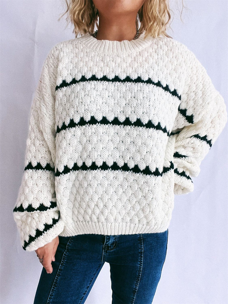 Well Tailored Sweater with a Graceful Silhouette