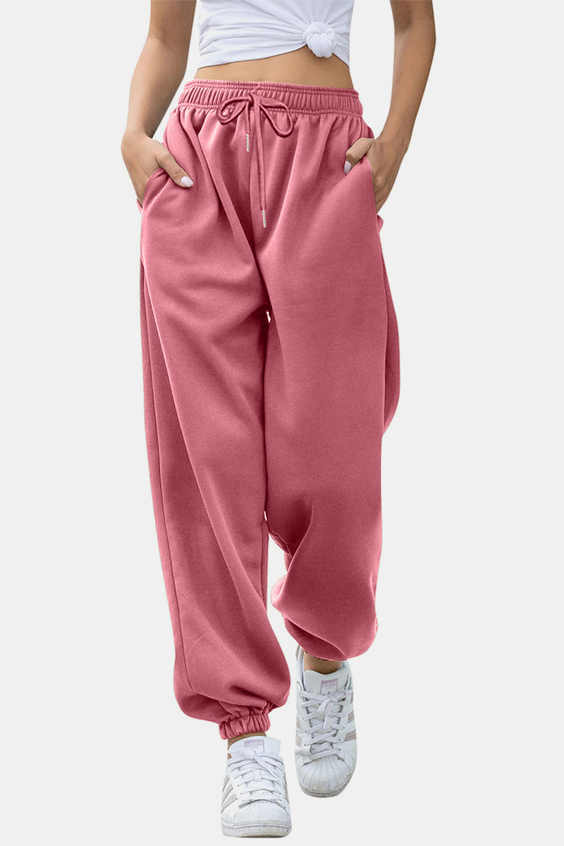 Effortlessly Elegant Pants with a Timeless Design