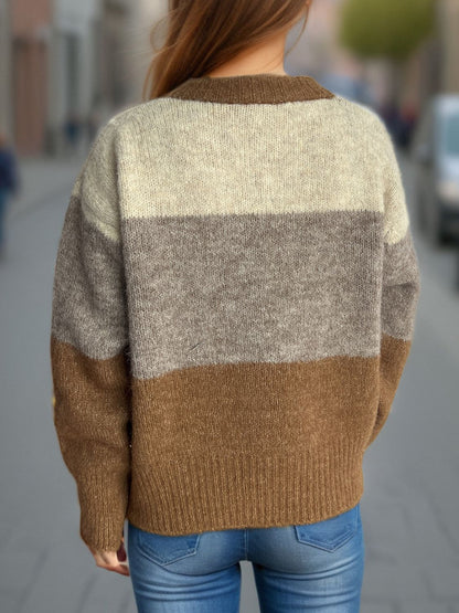 Beautifully Finished Cardigan in a Timeless Design