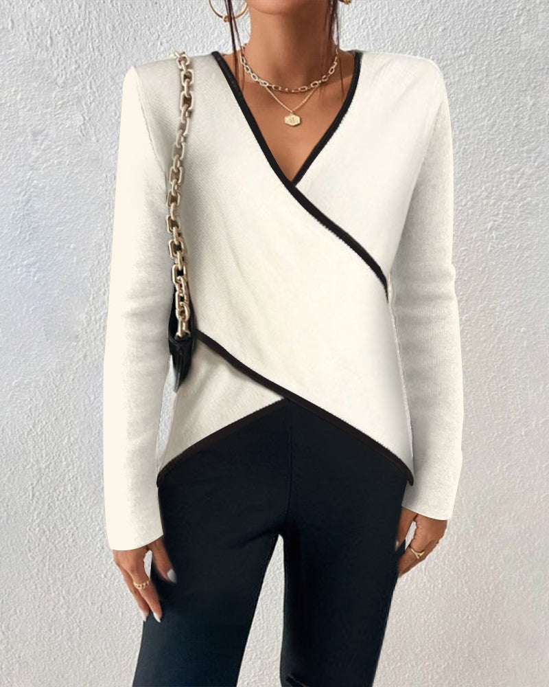 Effortlessly Elegant Sweater with a Timeless Design