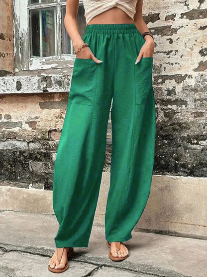 Classic Vintage Trousers with a Flattering Fit