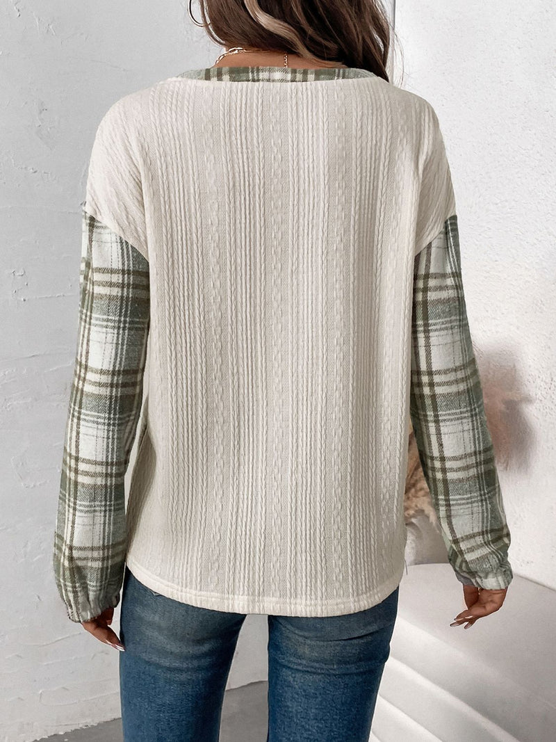 Beautifully Finished T-Shirt in a Timeless Design