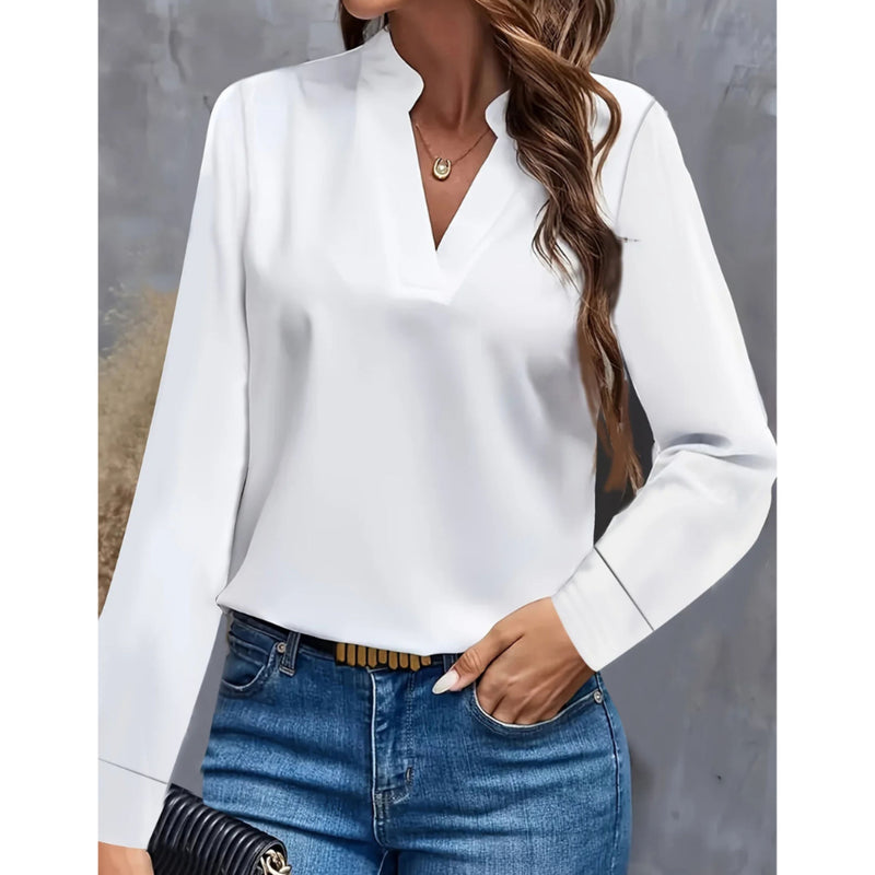 Well Tailored Blouse with a Graceful Silhouette