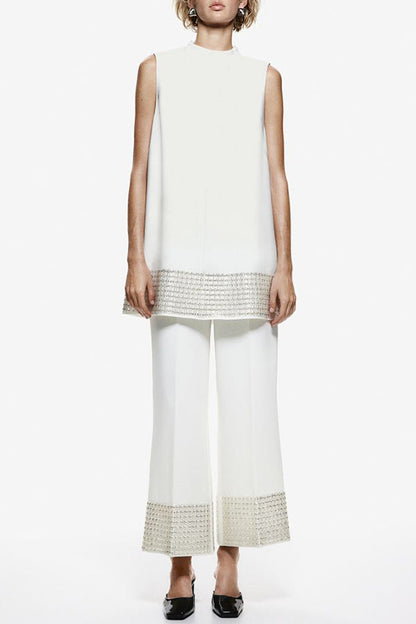 Well Tailored Top with a Graceful Silhouette