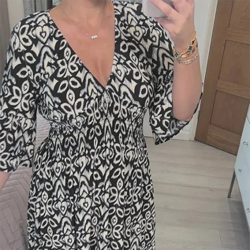 Beautifully Finished Garment in a Timeless Design