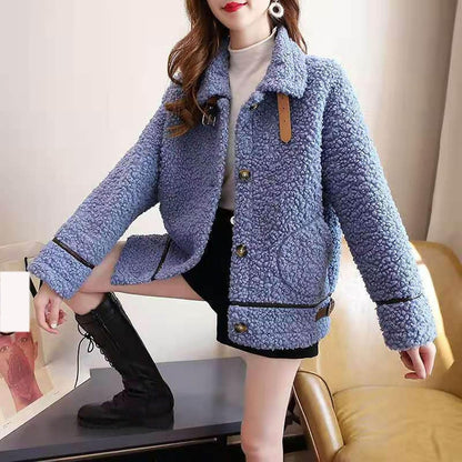 Well Tailored Coat with a Graceful Silhouette