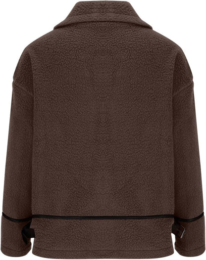 Well Tailored Coat with a Graceful Silhouette