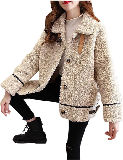 Well Tailored Coat with a Graceful Silhouette