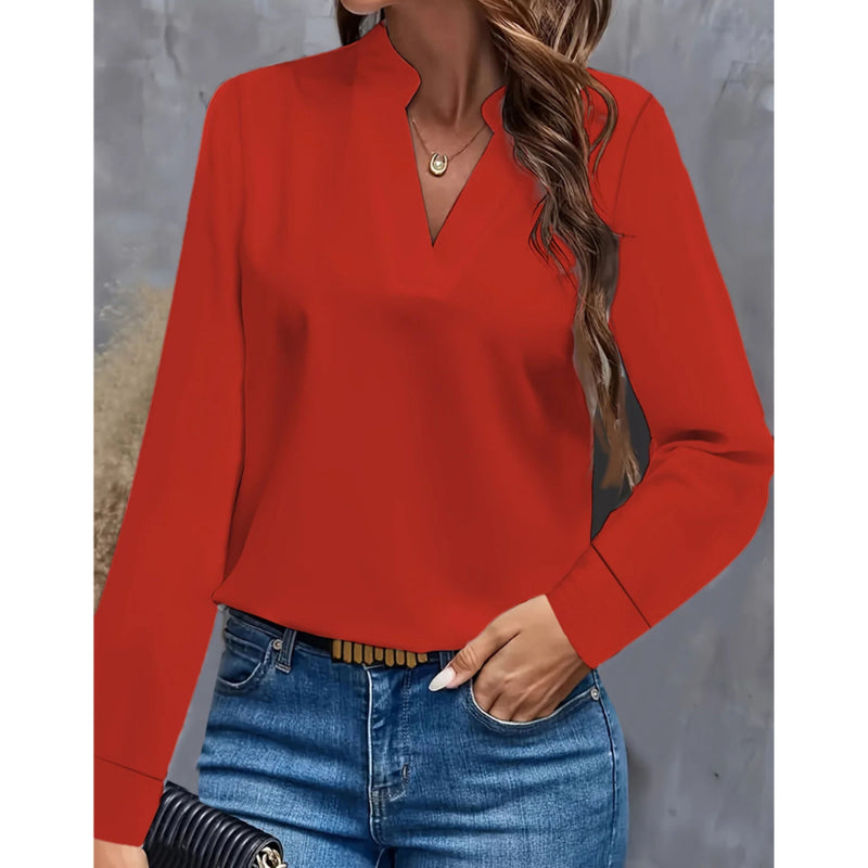 Well Tailored Blouse with a Graceful Silhouette