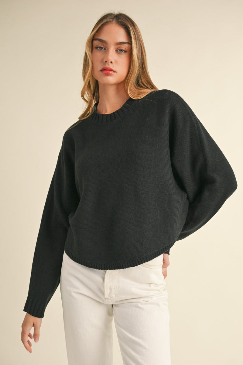 Effortlessly Elegant Sweater with a Timeless Design
