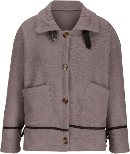 Well Tailored Coat with a Graceful Silhouette