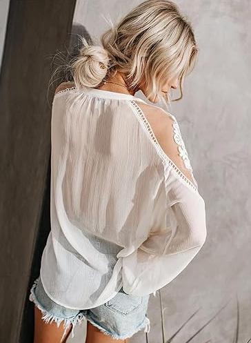 Classic Vintage Top with a Flattering Fit