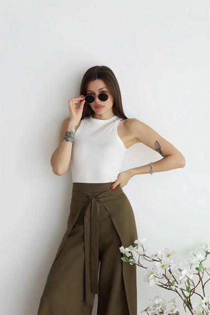 Vintage Inspired Trousers with a Contemporary Edge