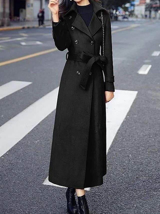 Sophisticated Coat with a Clean Classic Look