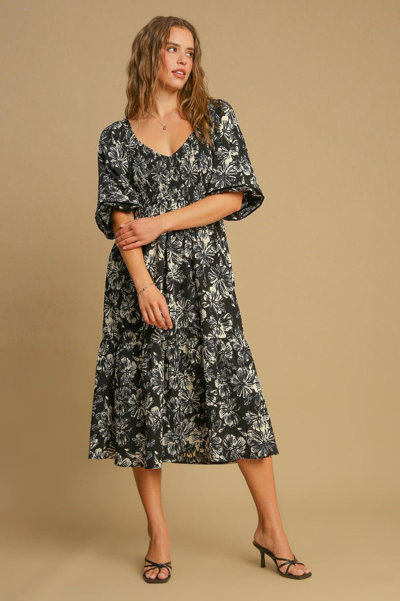 Well Tailored Dress with a Graceful Silhouette