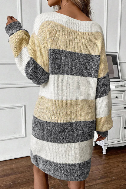 Classic Vintage Sweater with a Flattering Fit