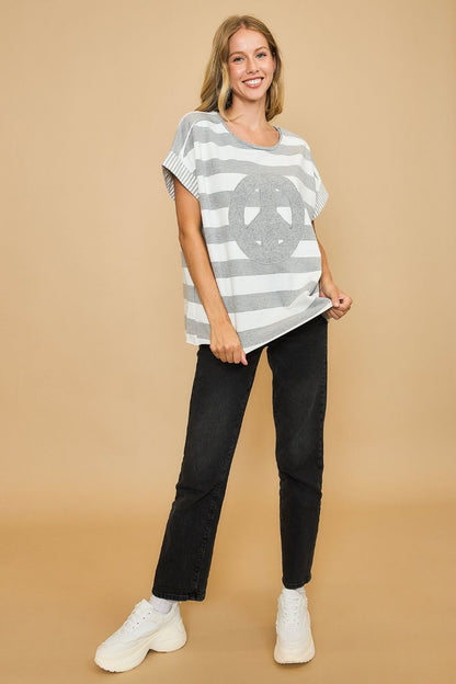 Effortlessly Elegant T-Shirt with a Timeless Design