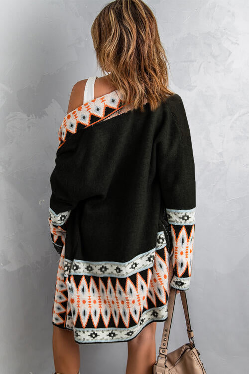 Elegantly Styled Cardigan for Everyday Wear