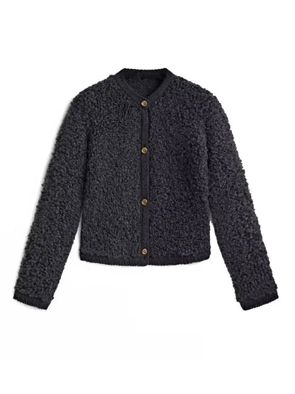 Kauniisti valmistettu Villapaita