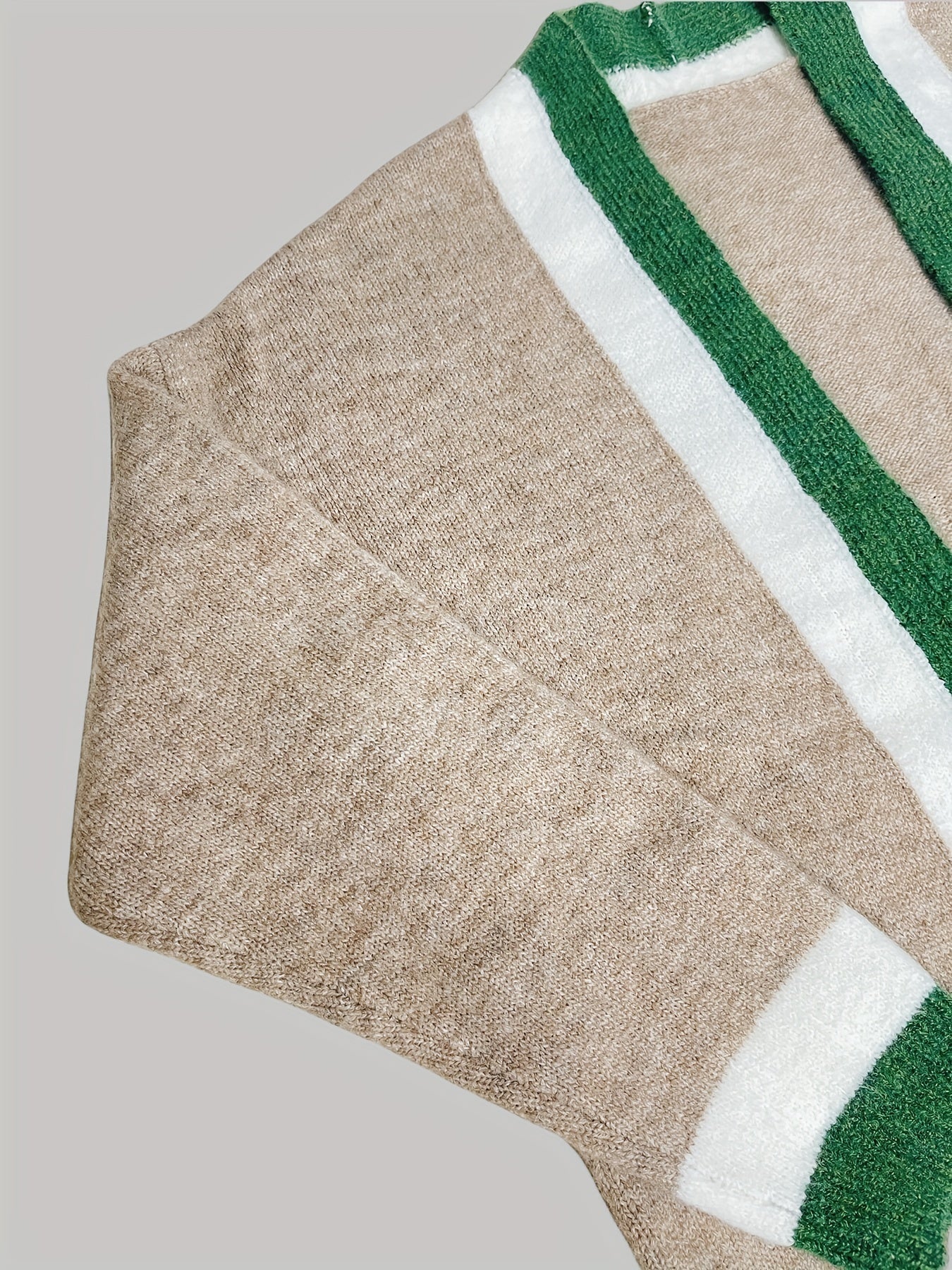 Gracefully Styled Cardigan for Any Occasion