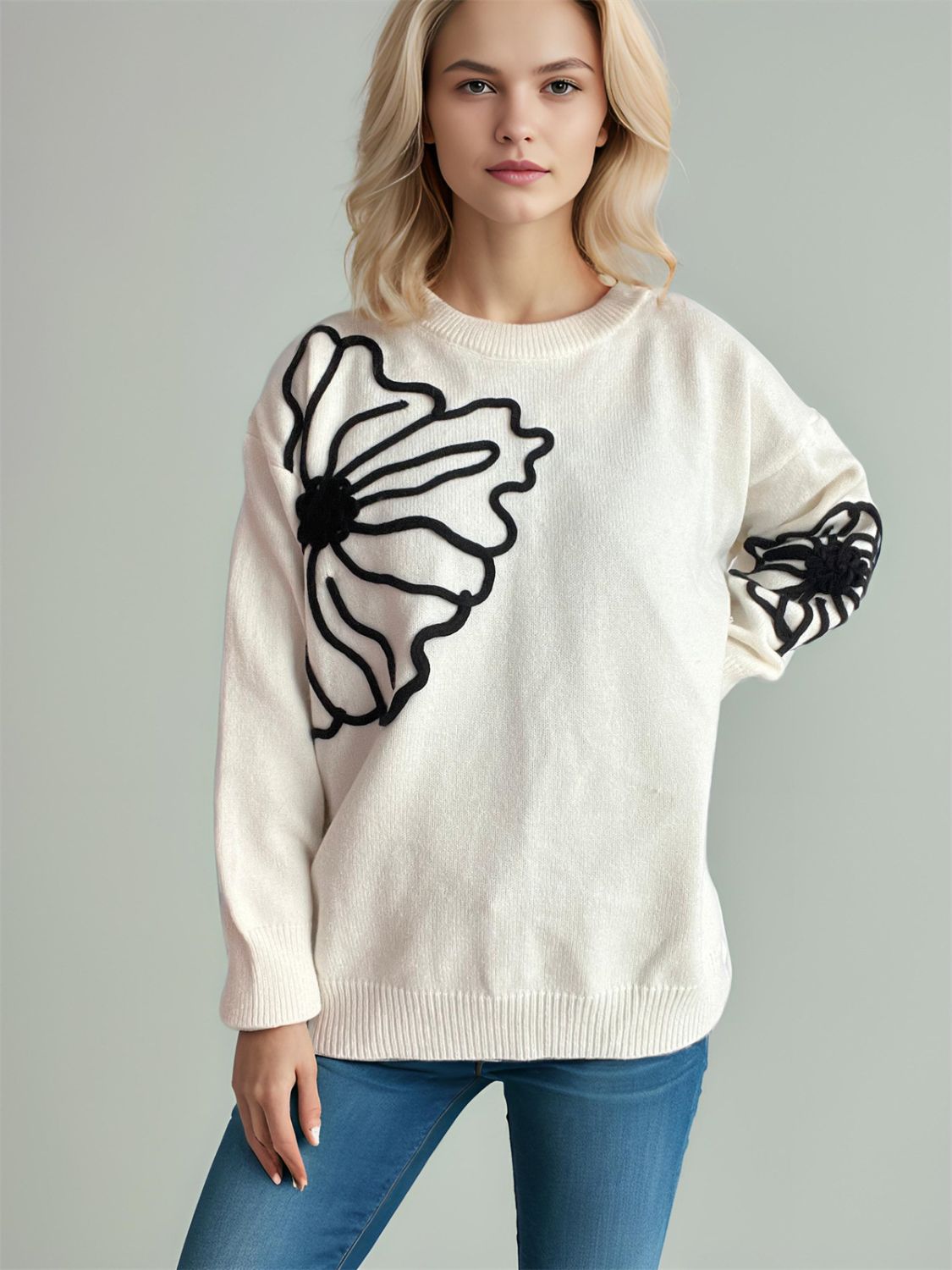 Effortlessly Elegant Sweater with a Timeless Design